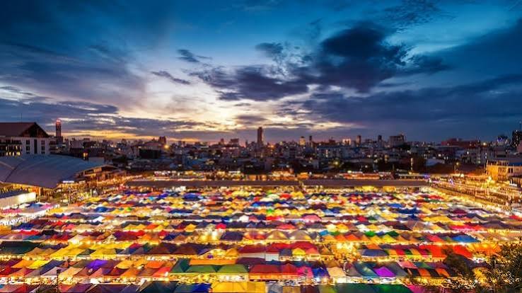 Bangkok night market street food